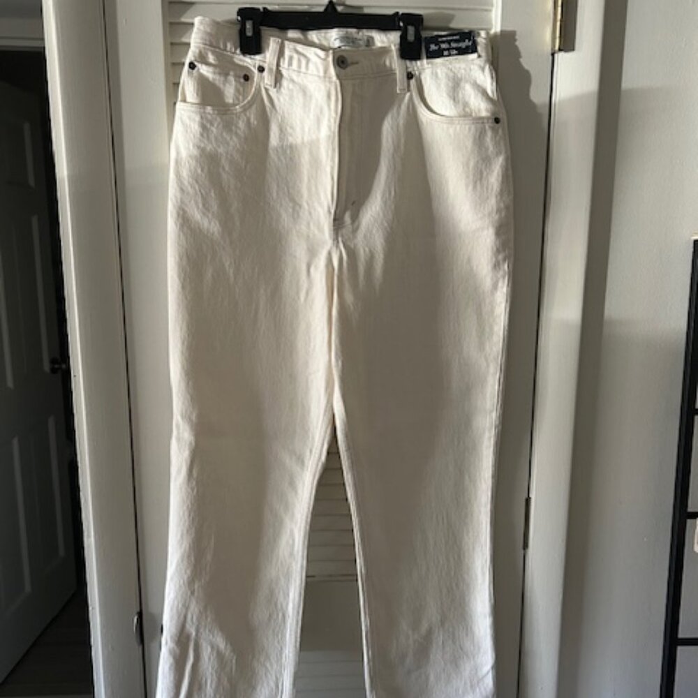 NWT Abercombie & Fitch Curve Love Cream 90'Ultra High Rise Jeans - Size 31 / 12R